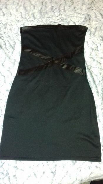 Robe bustier noir. Taille 40.Mim