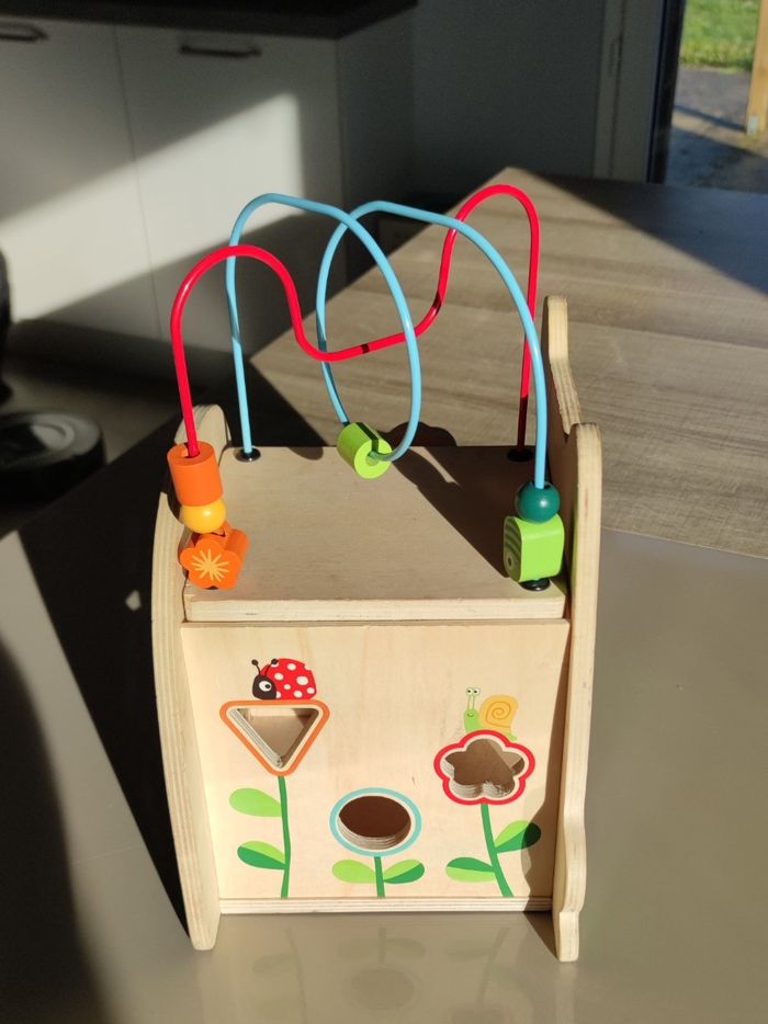 Cube de motricité en bois, Jouet d'éveil enfant - Très bon état - photo numéro 4