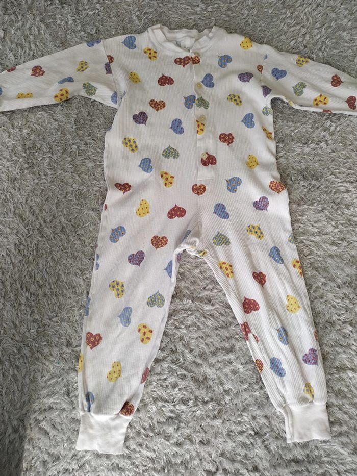 Pyjama blanc 💙 cœur 💛 6 ans 💚 - photo numéro 2