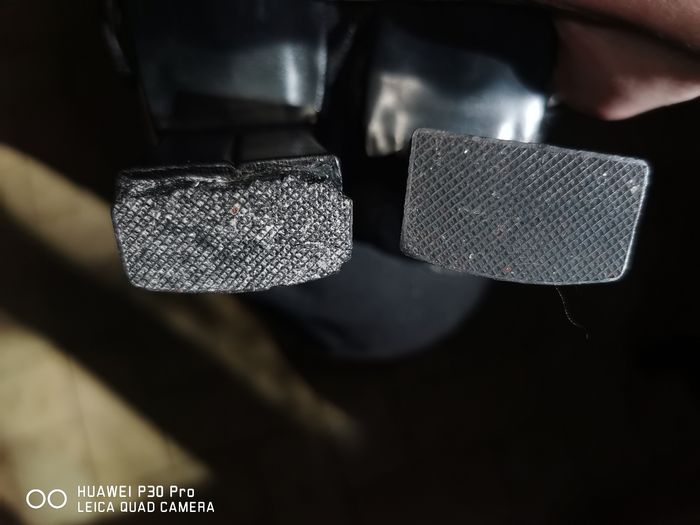 Sandales escarpins talons hauts noirs à bride marque André - photo numéro 7