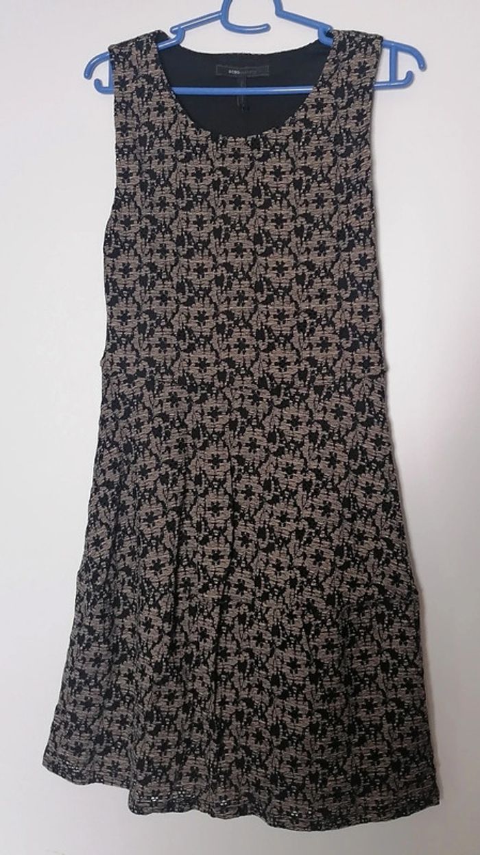 Robe courte chic pour soirée / réveillon noir beige Taille S Bcbg MaxAzria - photo numéro 9