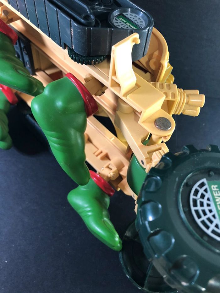 Tank Raphael Teenage Mutant Ninja Turtles Mutant Carrier. Pour pièces réparation TMNT - photo numéro 9