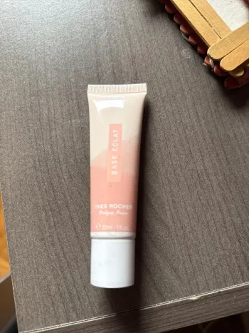 base éclat Yves Rocher 30ml