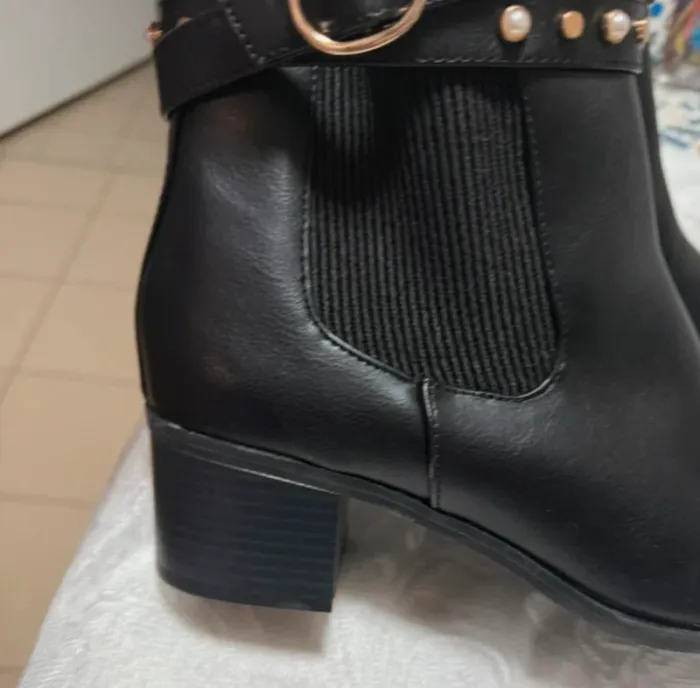Mini bottes - photo numéro 3
