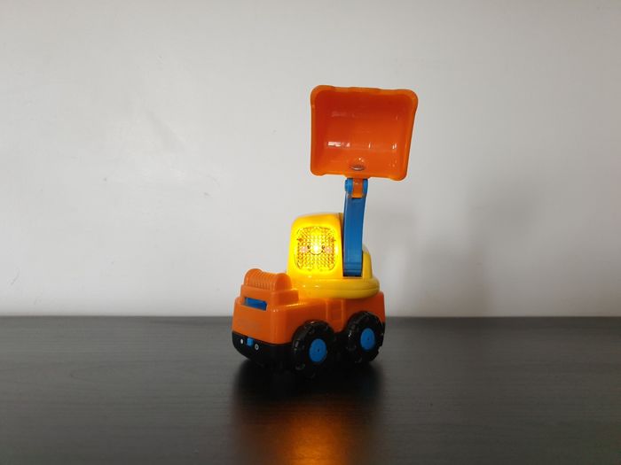 Tut tut bolide "Marcel le roi de la pelle" VTech