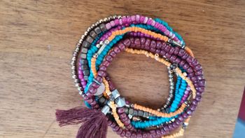 Lot bracelets perles tb état élastique