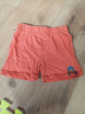Short orange 3 ans