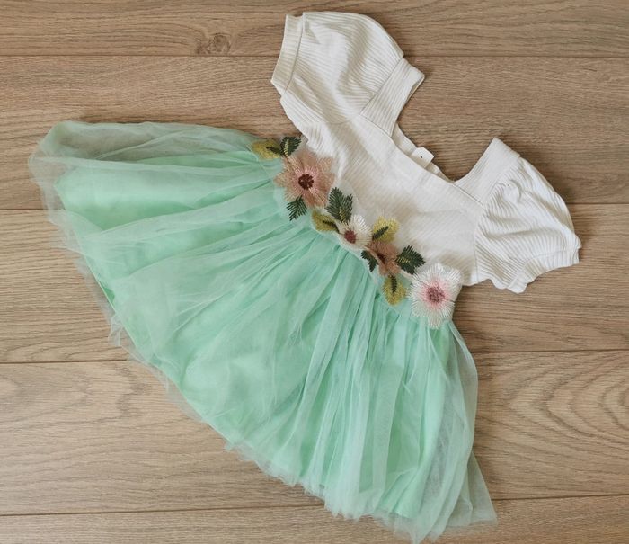 Robe en tulle 9/12 mois - photo numéro 2