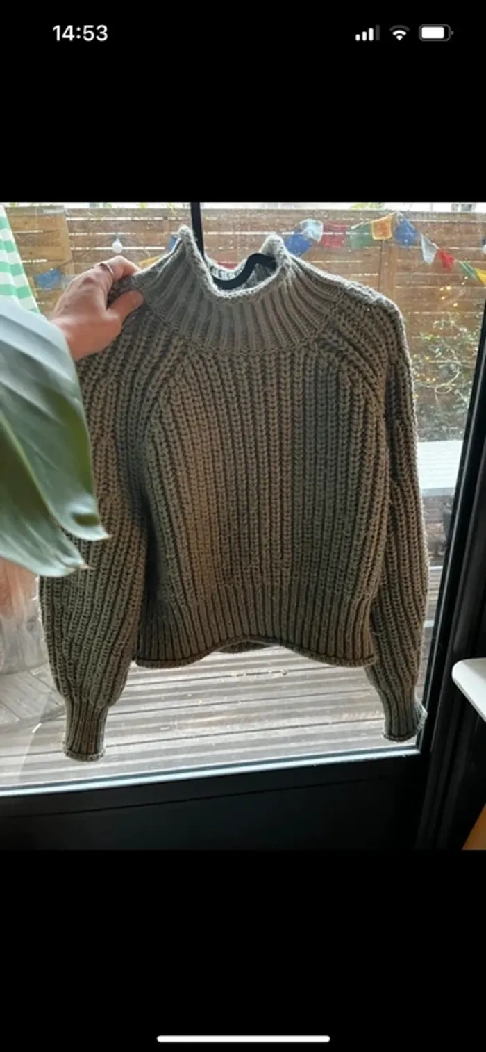Pull court en maille vert clair - photo numéro 4