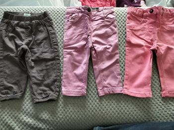 Lot de 3 pantalons 6 mois très bon état 