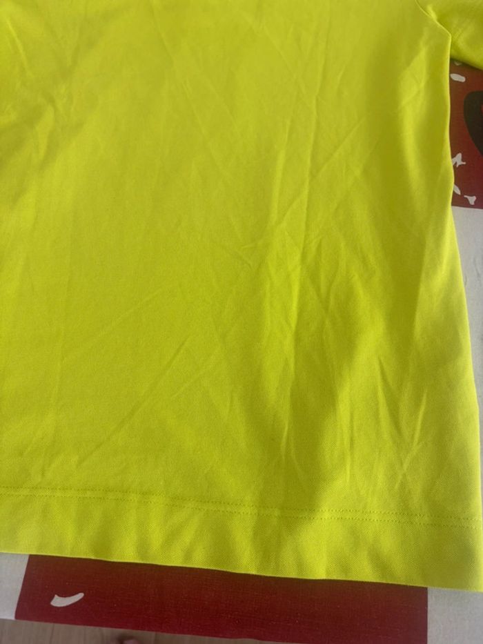 Polo Lacoste taille S vert fluo logo ton sur ton - photo numéro 16