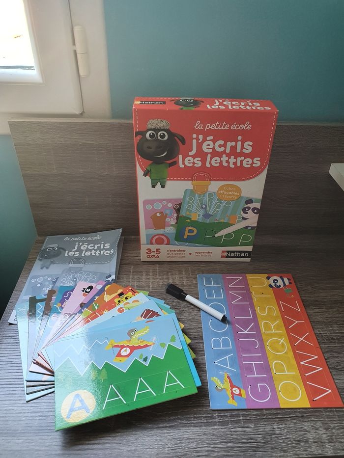 J'écris les lettres Nathan