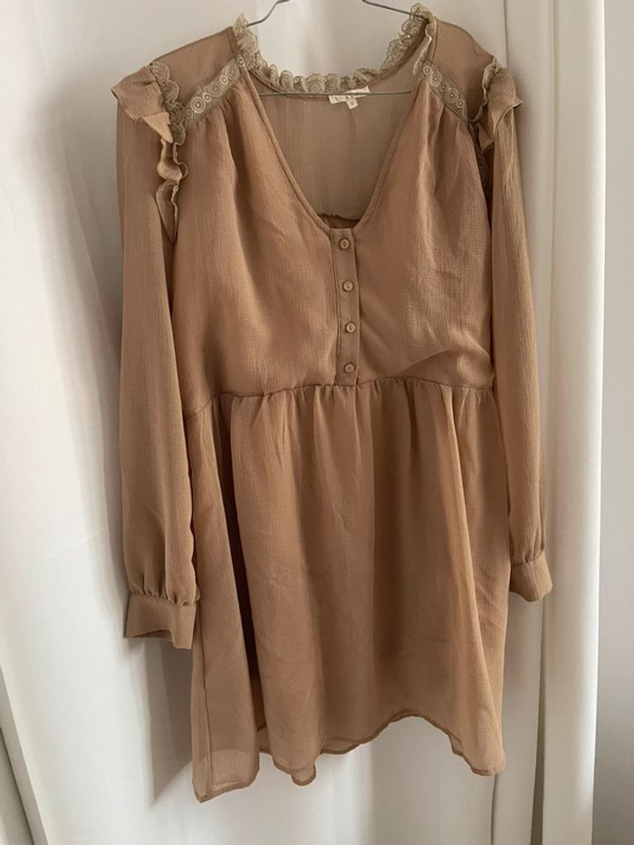 Robe chic