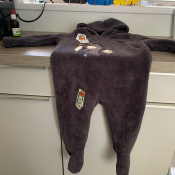 Combinaison polaire 18 m’ois neuve