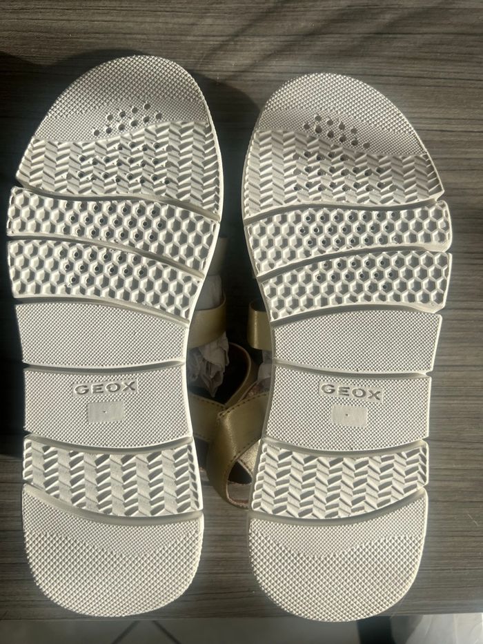 Sandales Geox T 38 neuve - photo numéro 5