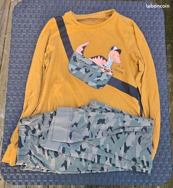 Pyjama in extenso taille 12 ans