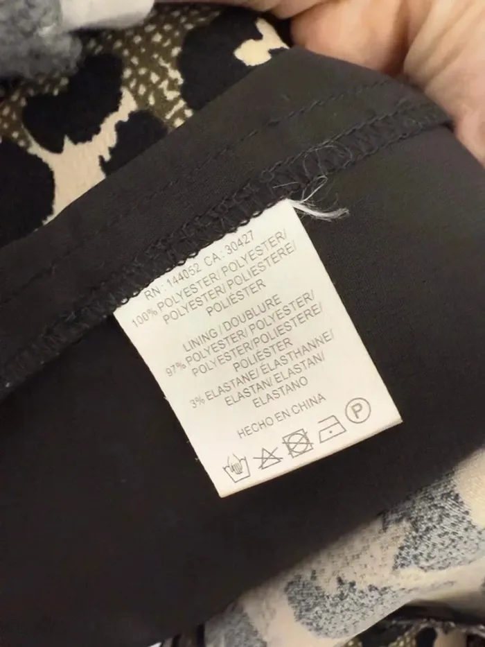 Robe Essentiel Antwerp léopard taille 38 parfait état - photo numéro 5