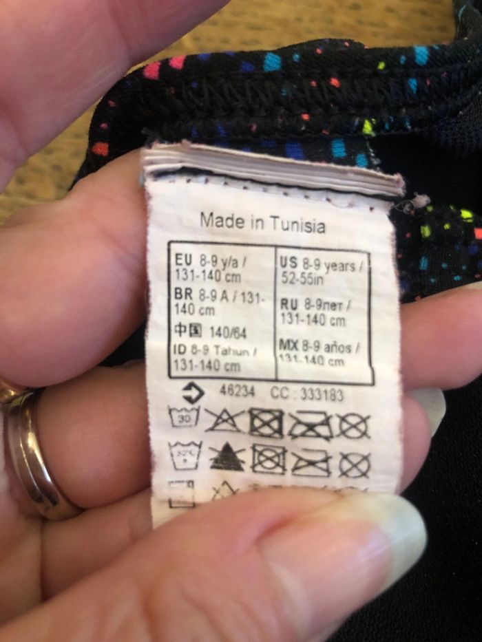 Maillot de Bain 8 ans état neuf - photo numéro 3