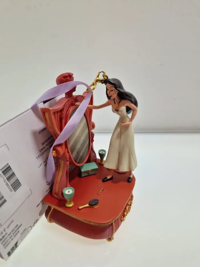 D321- figurine Sketchbook Ornament - Ursula/Vanessa - photo numéro 3