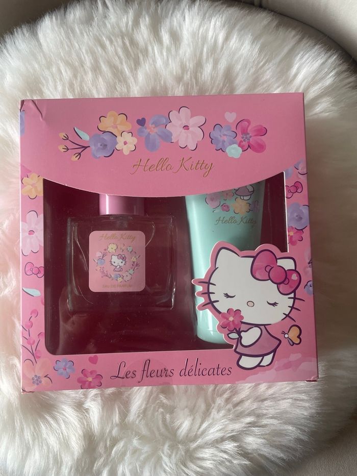 Coffret parfum + gel douche hello kitty