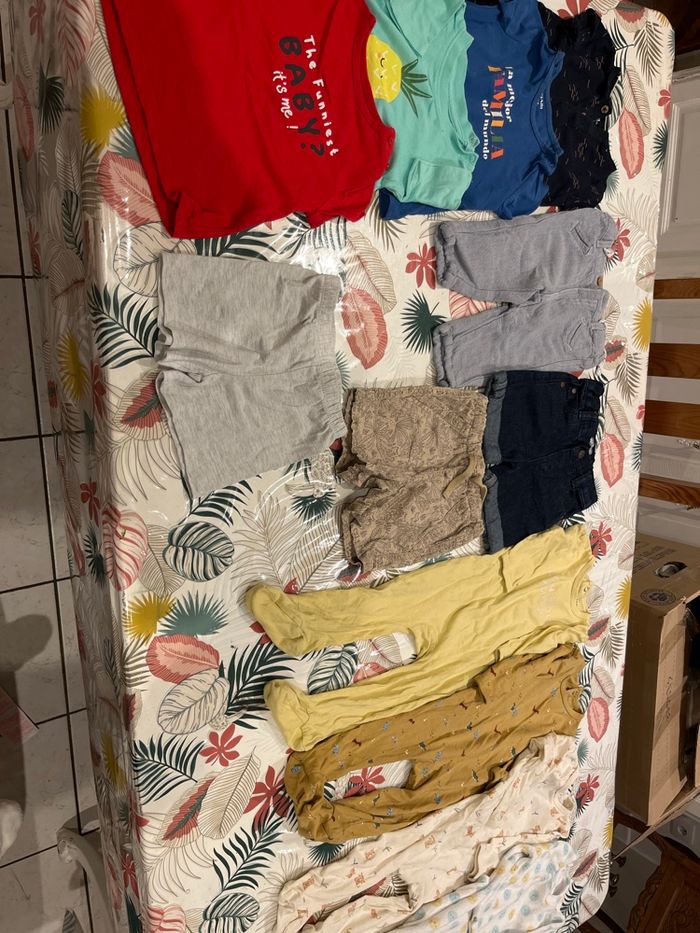 Lot de vêtement printemps été garçon taille 9 mois