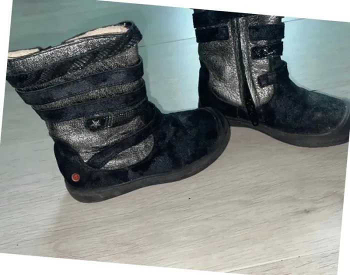Bottines fille Taille 24 marque GBB - photo numéro 2