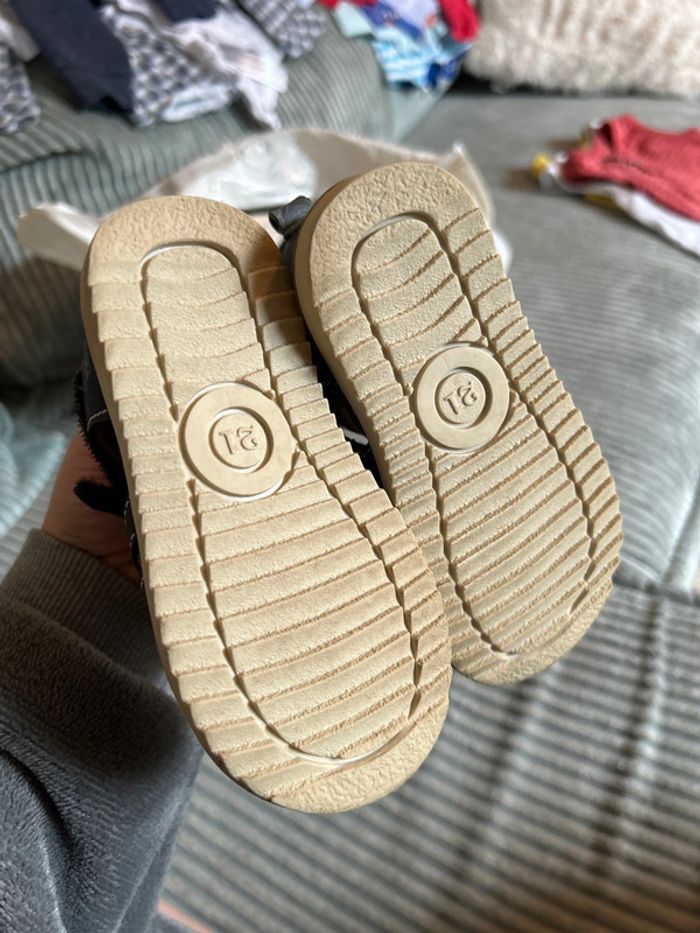 Chaussure sandale taille 21 - photo numéro 4