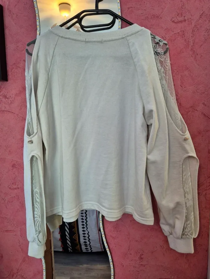 Pull blanc Shein - photo numéro 2