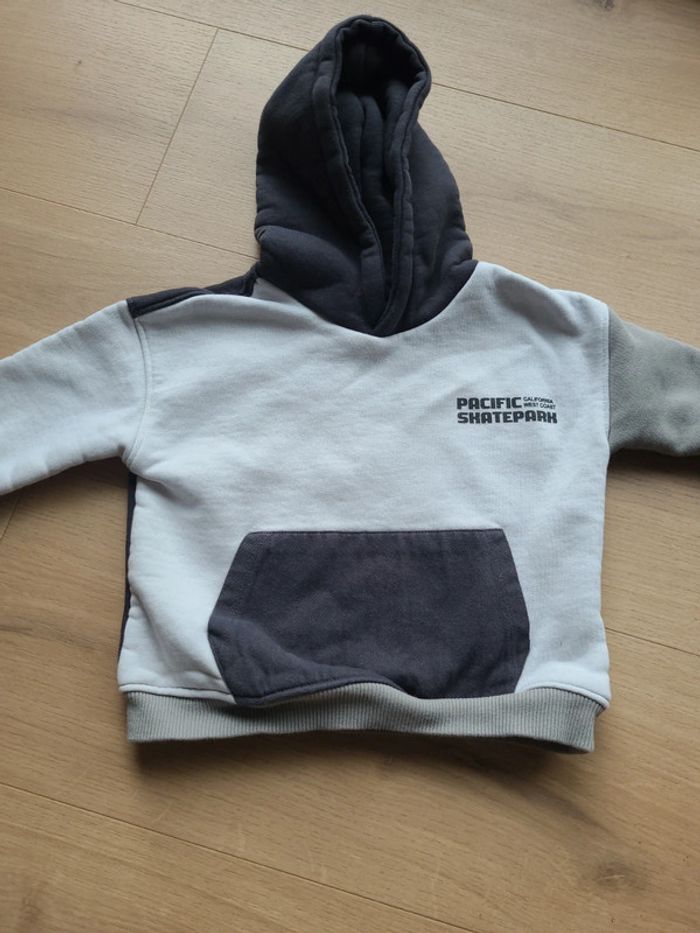 Sweat capuche Zara