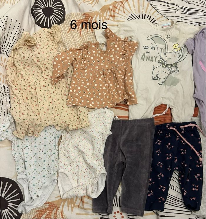 Lot vêtements taille 6 mois - photo numéro 2