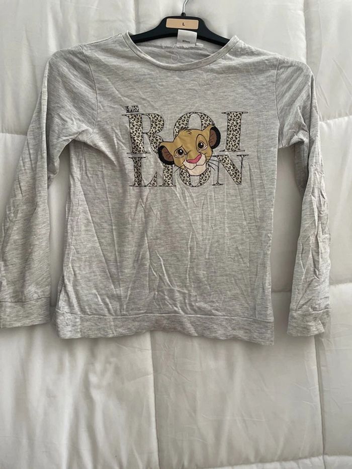 T-shirt Disney gris taille 8 ans / 128 cm