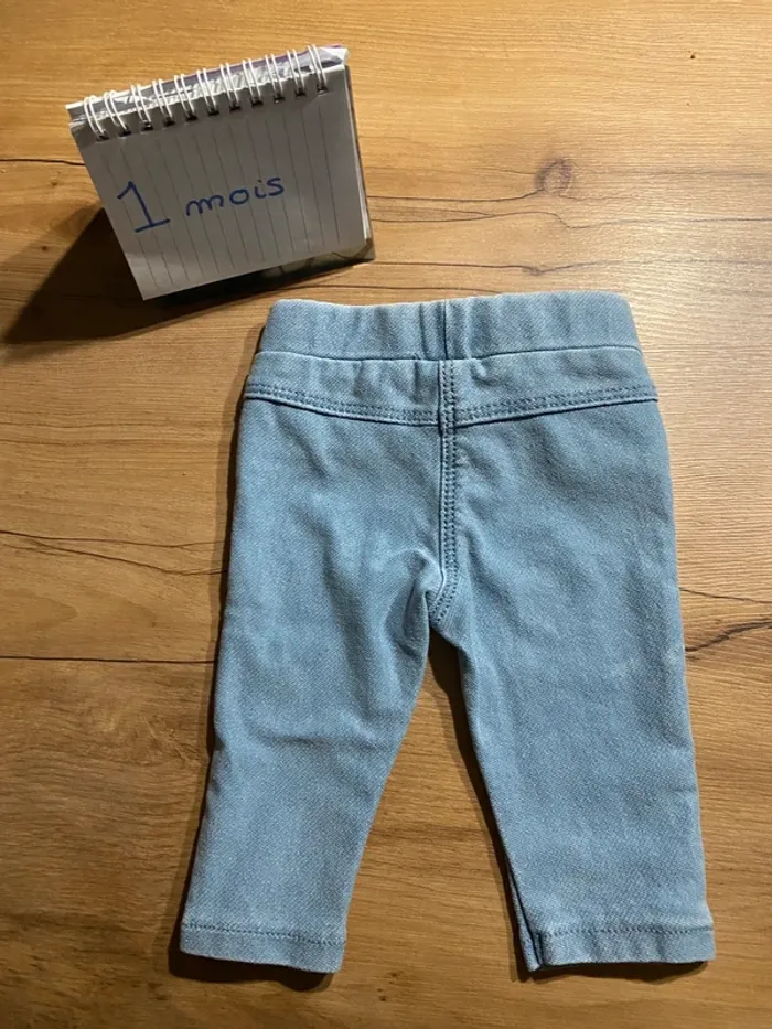 Jeans 1 mois - photo numéro 2