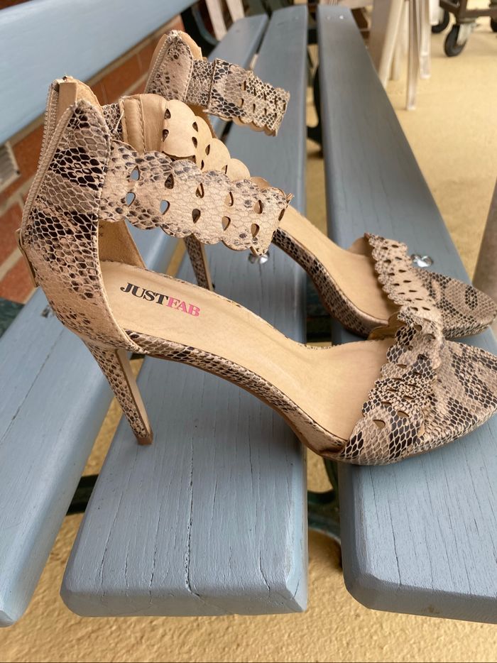 Sandales à talons taille 39 - photo numéro 2