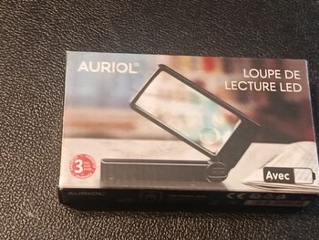 Loupe de lecture led neuf