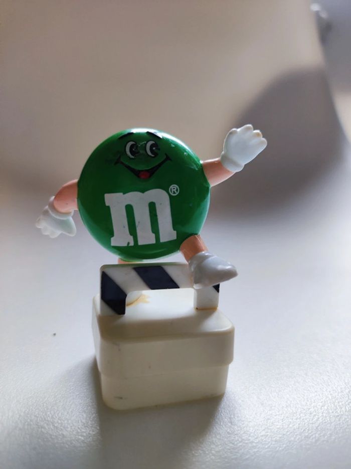 Figurine m&m's personnage vert sportif 1992 - photo numéro 5