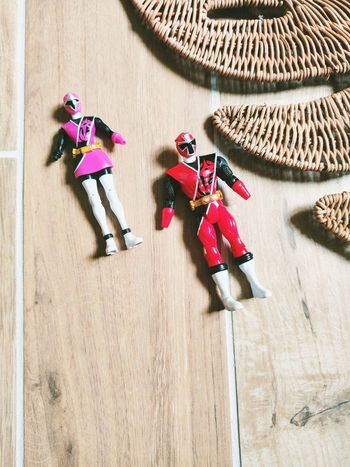 🙅 Power rangers ninja steel lot de 2 figurines rangers rouge et rose marque bandai