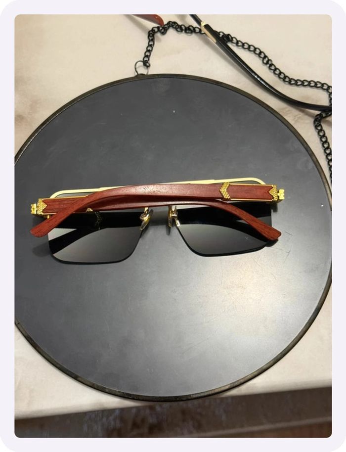 Lunette de soleil noire rouge - photo numéro 2