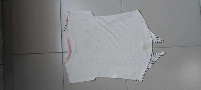 Tshirt manche courte 16 ans - photo numéro 3