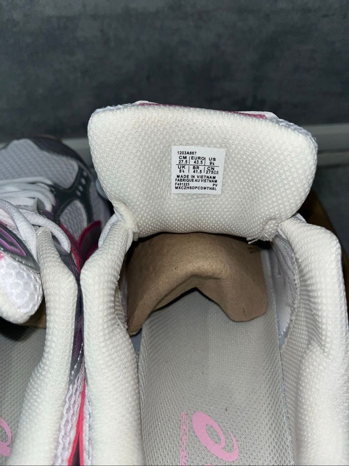 ASICS Kayano 14  blanc/Fauve – NEUF – Pointure 43.5 – Homme/Femme - photo numéro 9