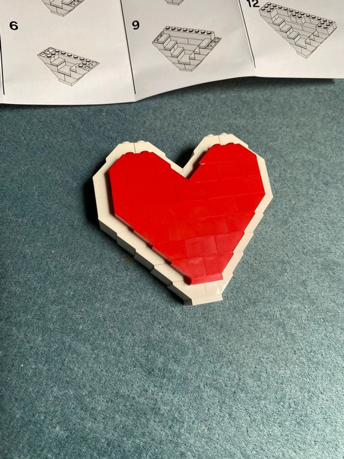 Lego heart shaped jewerly box / boîte à bijoux cœur lego neuf avec notice - photo numéro 2