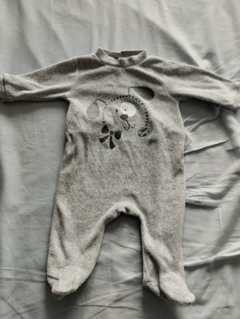 Pyjama velours taille 1 mois