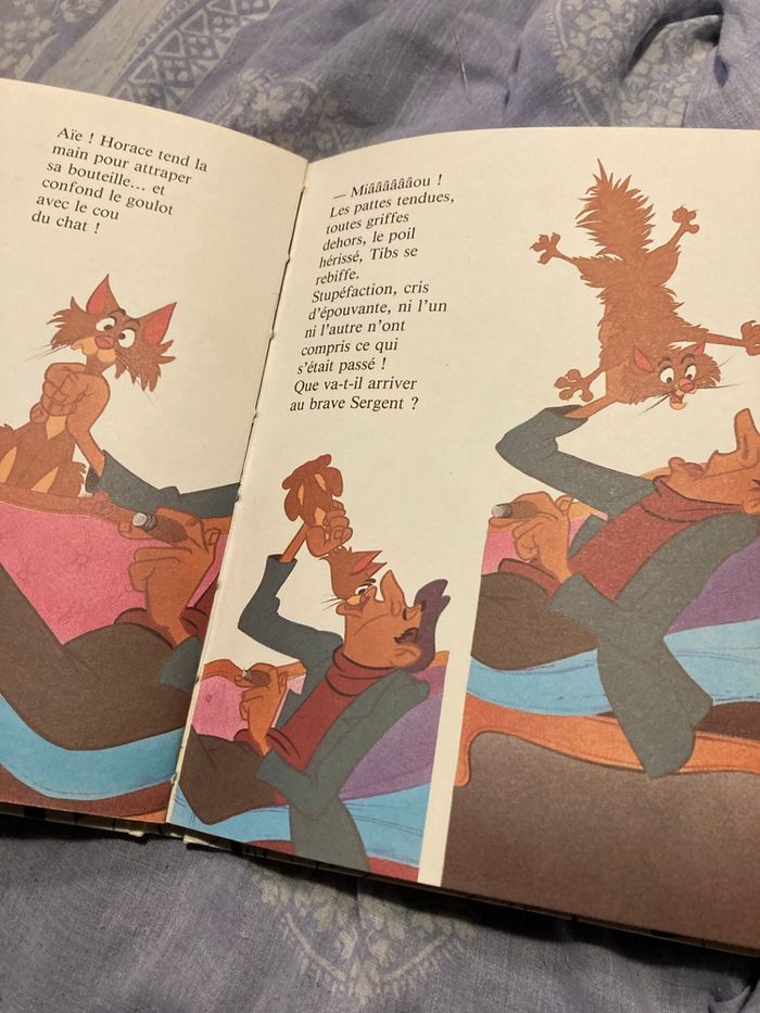 Livre Walt Disney Les 101 Dalmatiens - photo numéro 3