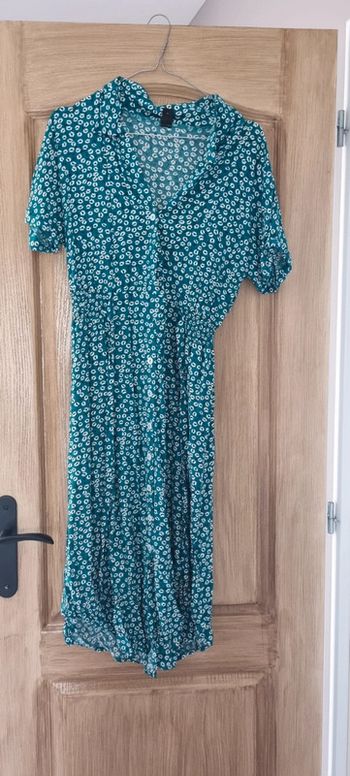 Robe fleurie vert foncé