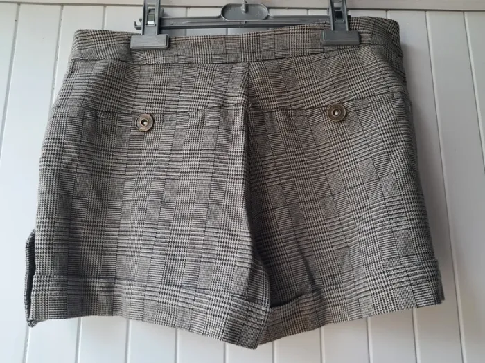 Short t40 - photo numéro 2