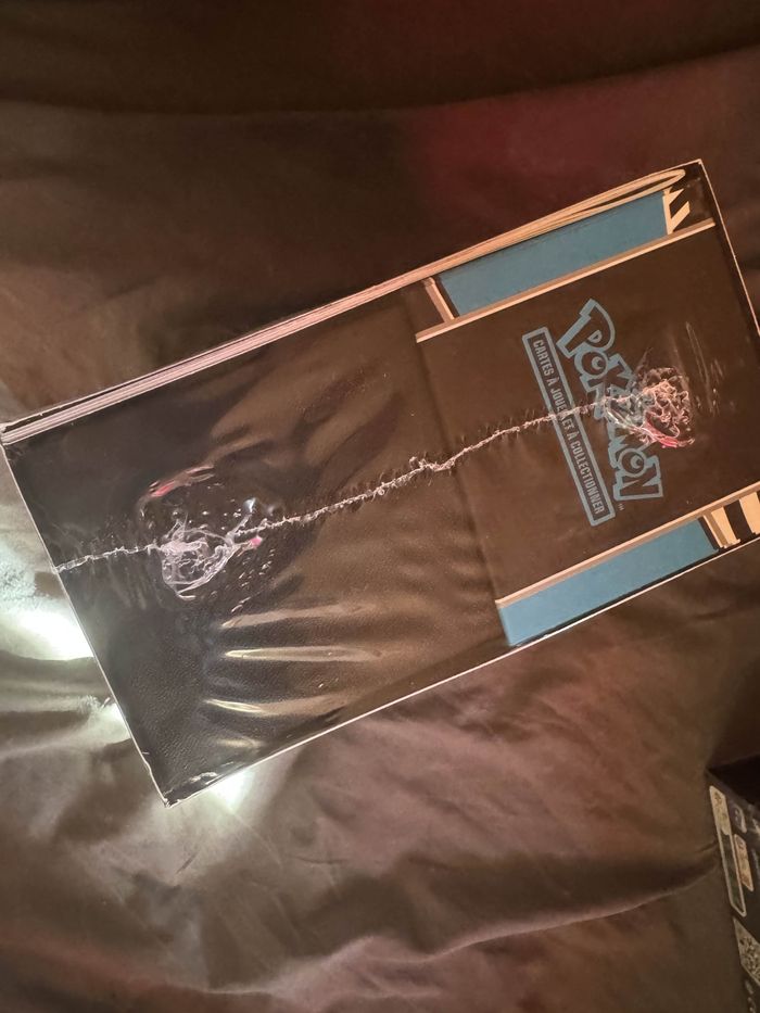 ETB foudre noir - 10.5 - scellé - Pokémon - photo numéro 3