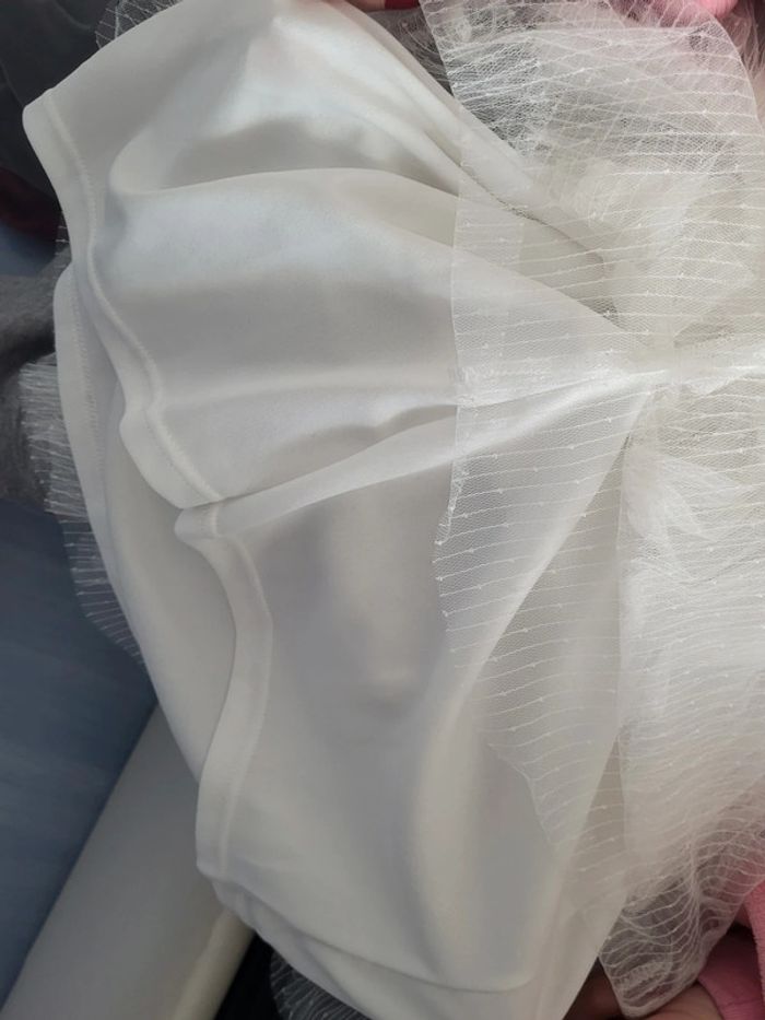 Superbe robe neuve pour les fêtes - photo numéro 4