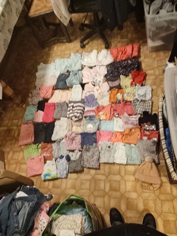 Gros lot vêtements fille 2 ans