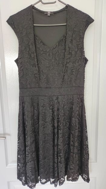robe taille 42 noire Jacqueline Riu