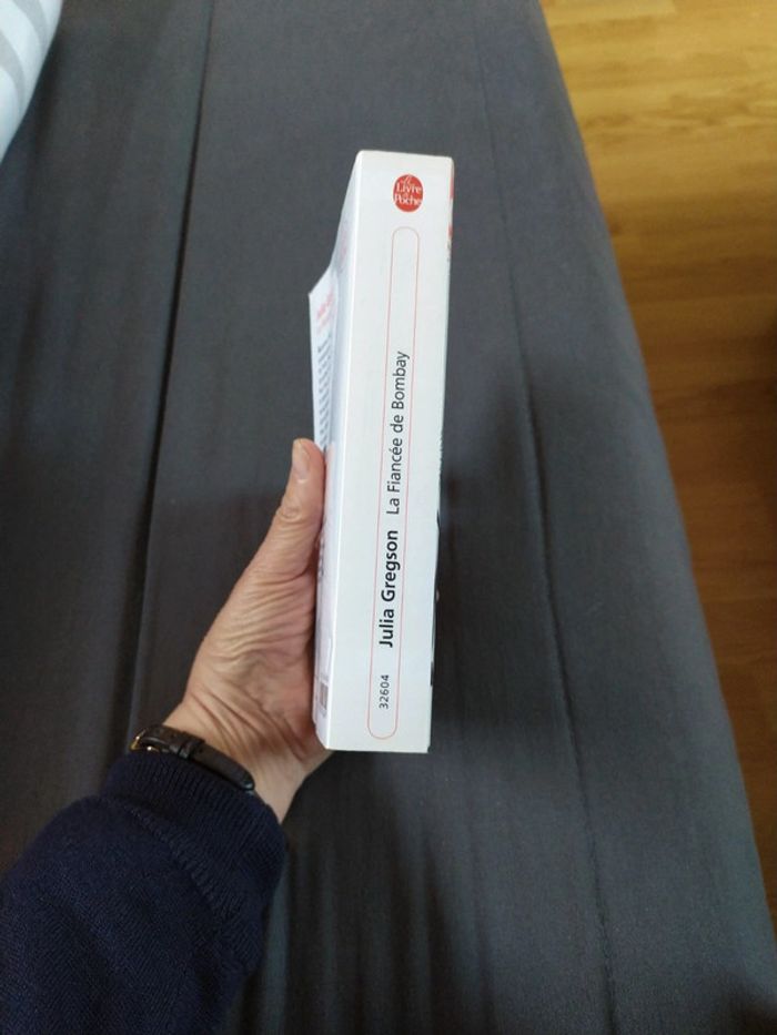 La fiancée de Bombay de Julia Gregson - photo numéro 3