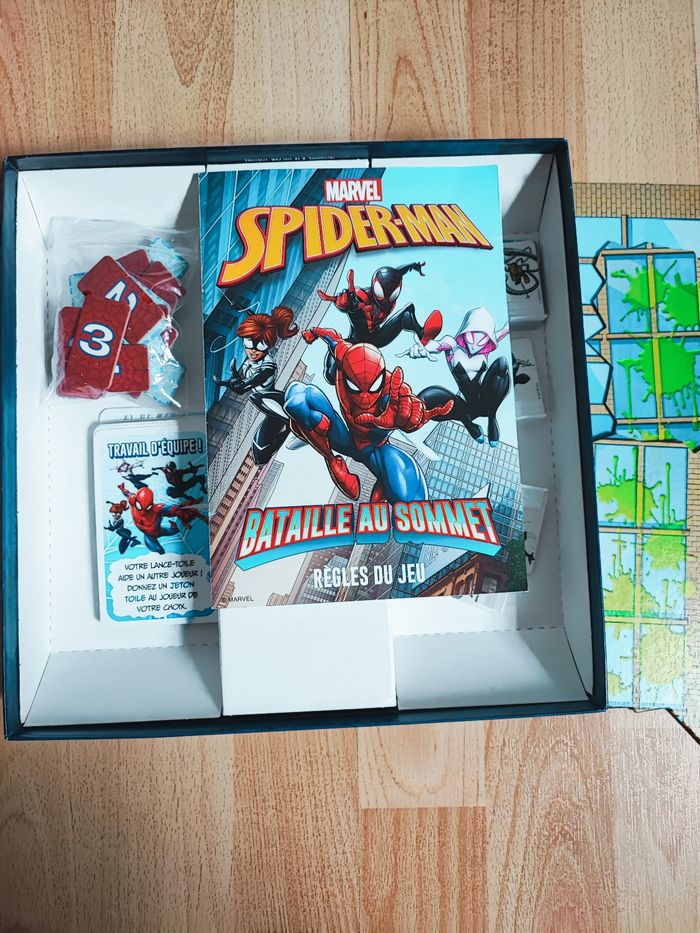 Jeu de société Spiderman "La Bataille au sommet" - photo numéro 3